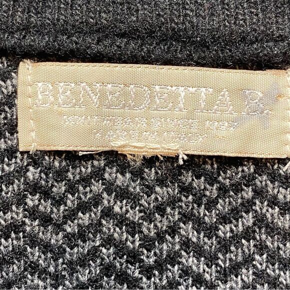 Benedetto B Black and Gray Herringbone Merino wool Blend Cardigan - Picture 3 of 11